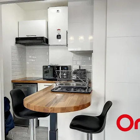 Apartament Climatise Avec Terrasse, Centre-ville De Menton, A Deux Pas Des Plages - Fr-1-647-24